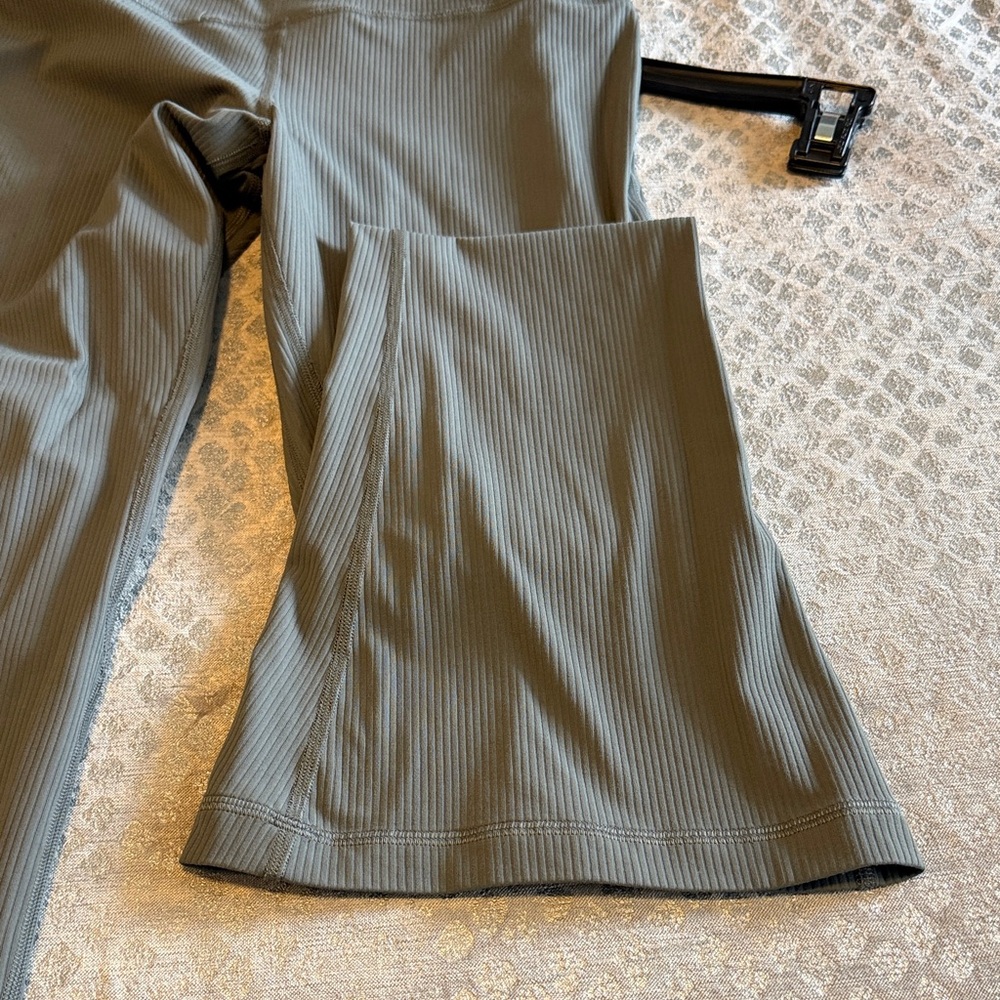 Lululemon Athletica Ribbed Gray Flare Pants Sz10 32” inseam - Picture 7 of 8